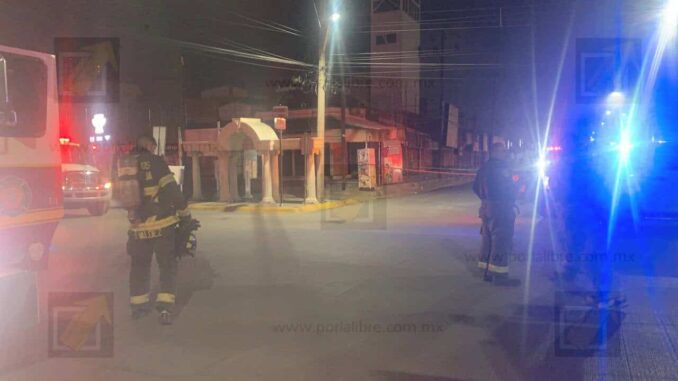 incendio-en-el-pasito-consume-varios-locales.jpeg Incendio en El Pasito consume varios locales
