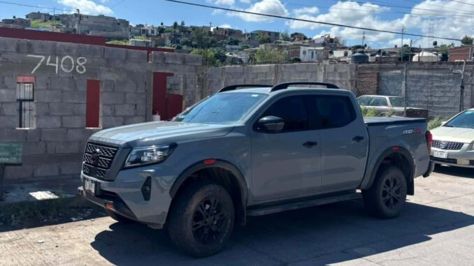 policias-municipales-recuperan-una-frontier-detienen-al-adolescente-que-la-conducia.jpeg Policías municipales recuperan una Frontier; detienen al adolescente que la conducía