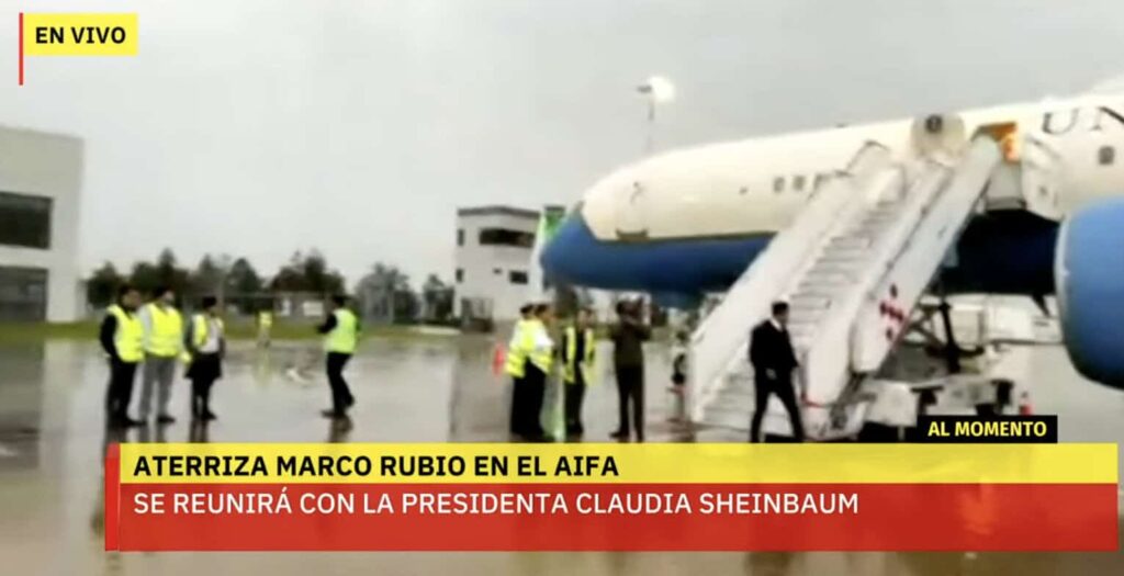 Marco Rubio llega a México; es recibido por el canciller Juan Ramón de la Fuente
