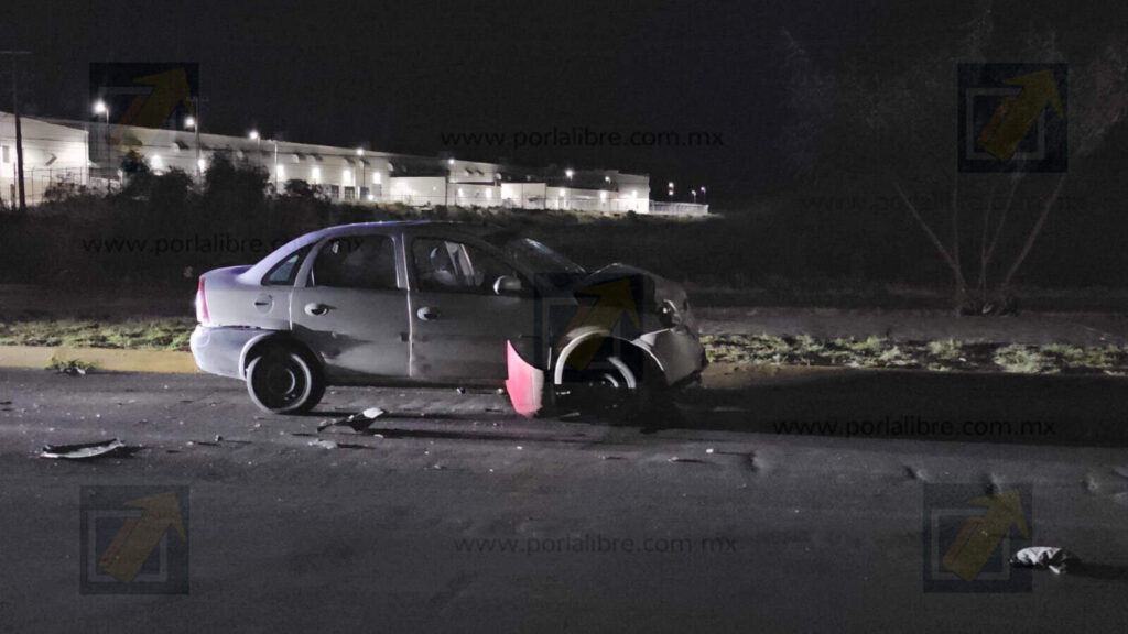 Joven muere atropellado en carretera 45, intentaba reparar su auto; conductor huye