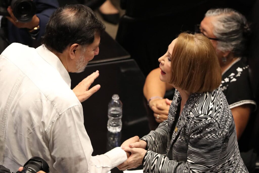 Laura Itzel Castillo asume presidencia del Senado mexicano con el compromiso de ser plural