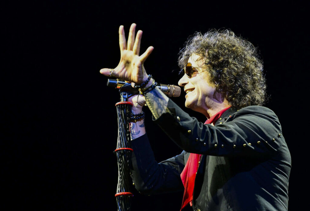 Enrique Bunbury y Andrés Castro entrarán al Salón de la Fama de la música latina
