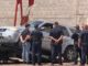 Detienen a conductor que se pasa en rojo; grúa lo traslada a un corralón al negarse a bajar