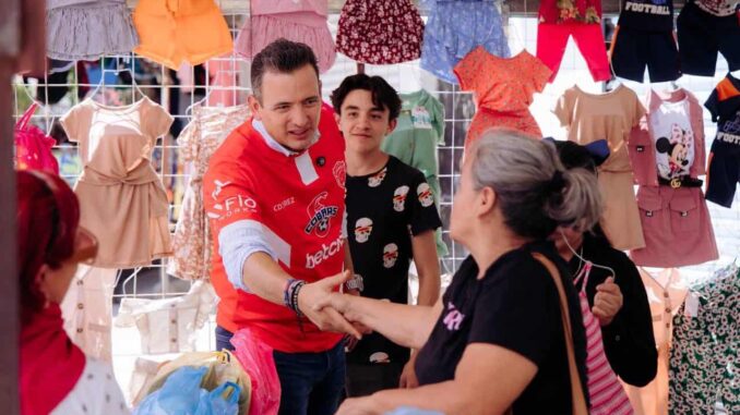 recorre-marco-bonilla-el-mercado-de-la-rayon-en-juarez.jpeg Recorre Marco Bonilla el mercado de “La Rayón” en Juárez