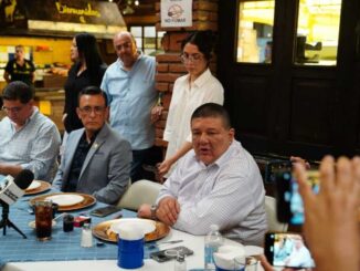Ofrece Fiscal de Distrito Zona Centro a reporteros, actualización sobre la Procuración de Justicia