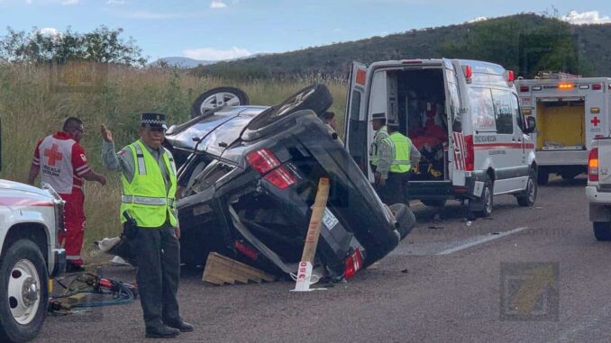 volcadura-en-carretera-cuauhtemoc-chihuahua-deja-dos-heridos.jpeg Volcadura en carretera Cuauhtémoc–Chihuahua deja dos heridos