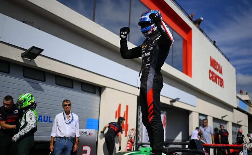 El potosino ‘Joss’ Garfias pisará a fondo en la recta final de la temporada 2025