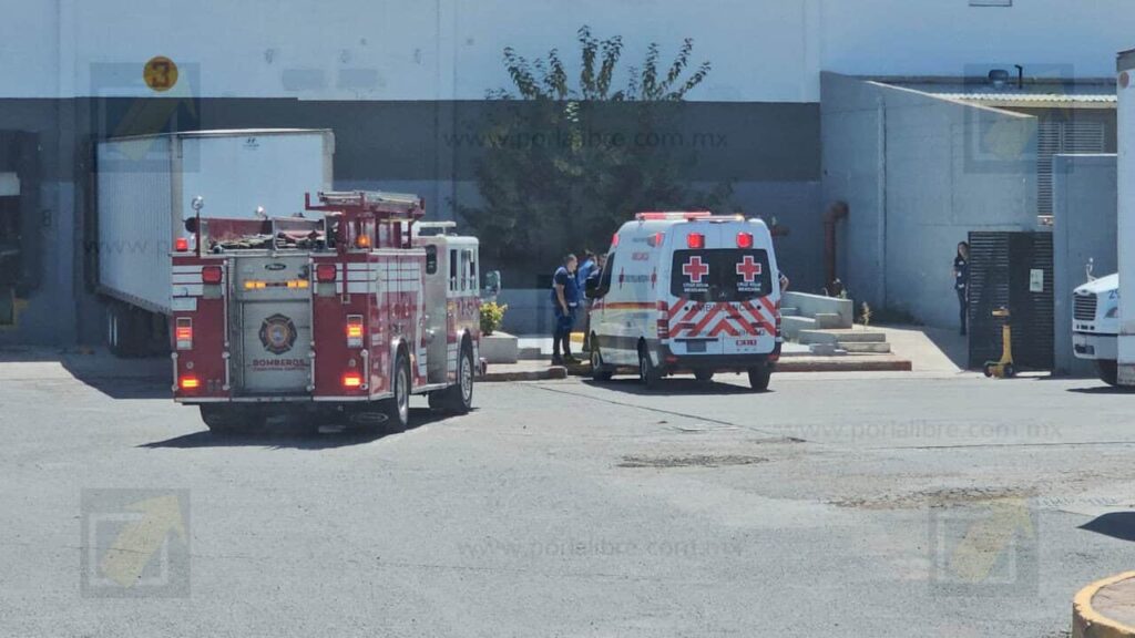 Explosión de transformador deja herido a trabajador en Centro de Distribución Oxxo