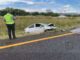 Conductor pierde el control y vuelca en la carretera Delicias–Chihuahua