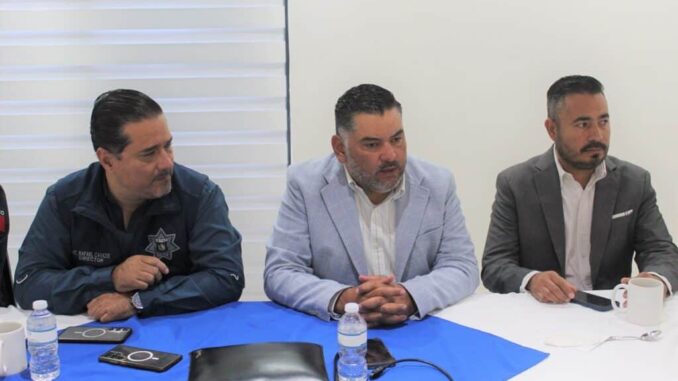 sostiene-fiscal-zona-occidente-reunion-con-miembros-de-canaco.jpg Sostiene Fiscal Zona Occidente reunión con miembros de Canaco