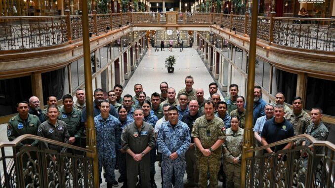 mexico-eeuu-y-canada-refuerzan-coordinacion-en-materia-de-defensa-aerea-en-amalgam-eagle-2025.jpg México, EE.UU. y Canadá refuerzan coordinación en materia de defensa aérea en ‘Amalgam Eagle 2025’