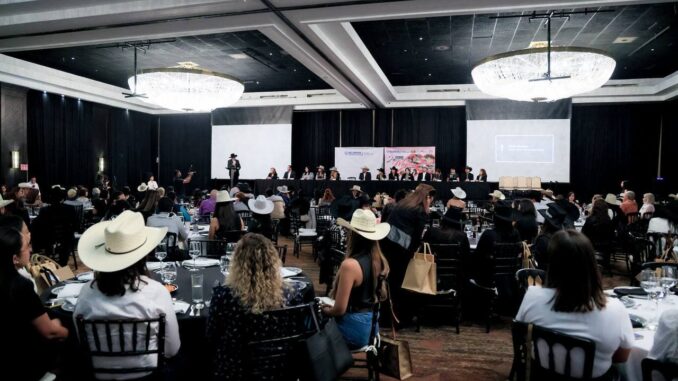 reconoce-alcalde-bonilla-a-las-mujeres-como-parte-fundamental-de-la-ganaderia-en-chihuahua.jpeg Reconoce alcalde Bonilla a las mujeres como parte fundamental de la ganadería en Chihuahua