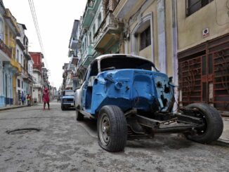 ¿Son las sanciones de EE.UU. la causa principal de la crisis en Cuba? Hablan ocho economistas