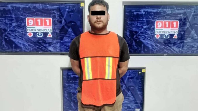 lo-arrestan-por-golpear-a-un-hombre-en-la-aztecas.jpg Lo arrestan por golpear a un hombre en la Aztecas