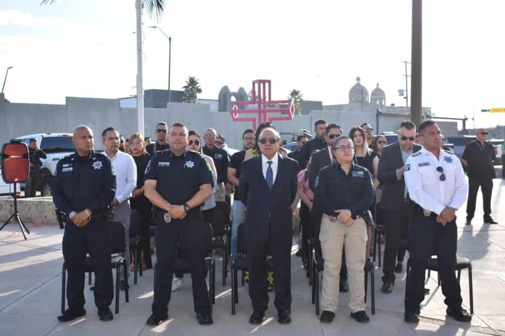 Recuerda Fiscalía de Distrito Zona Norte durante acto cívico, a MP fallecido en días pasados