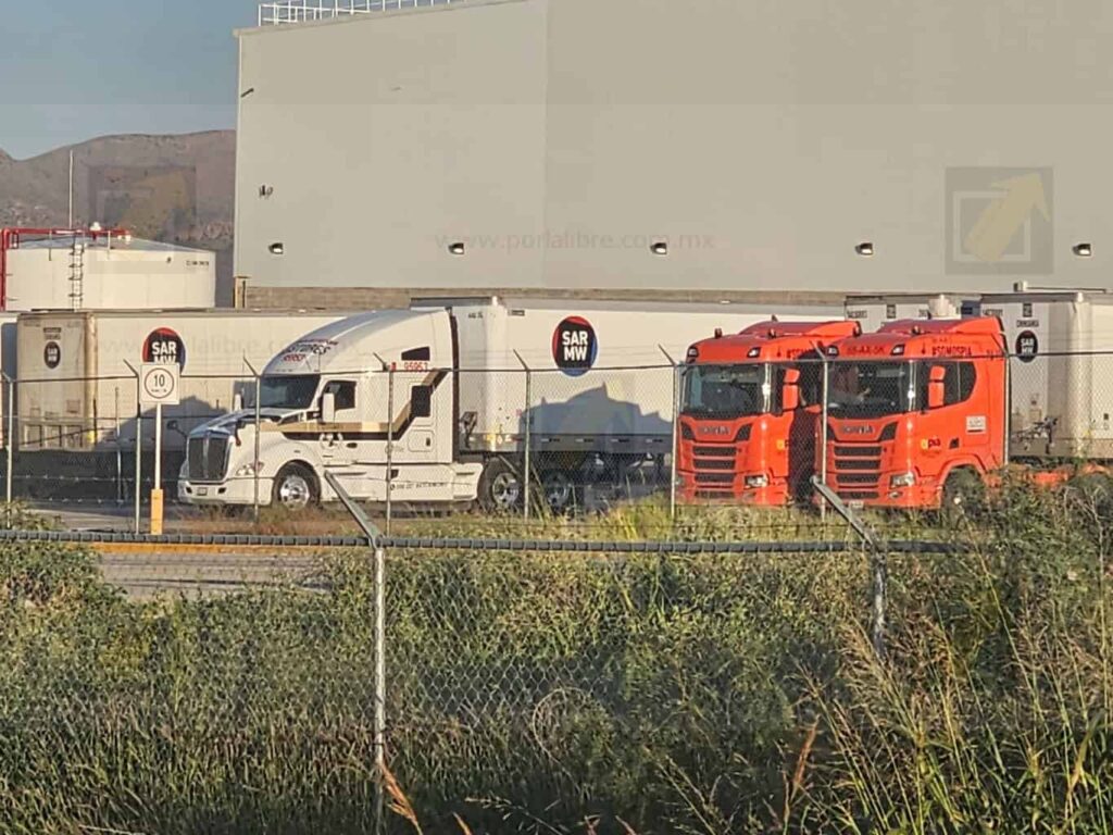 Sospechosa carga desata operativo en centro de distribución de Walmart capital