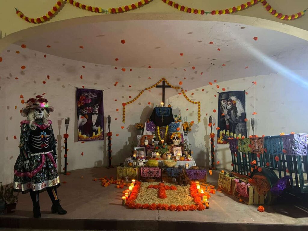 Aún puedes registrar a tu escuela en el concurso del Municipio de altares de muertos