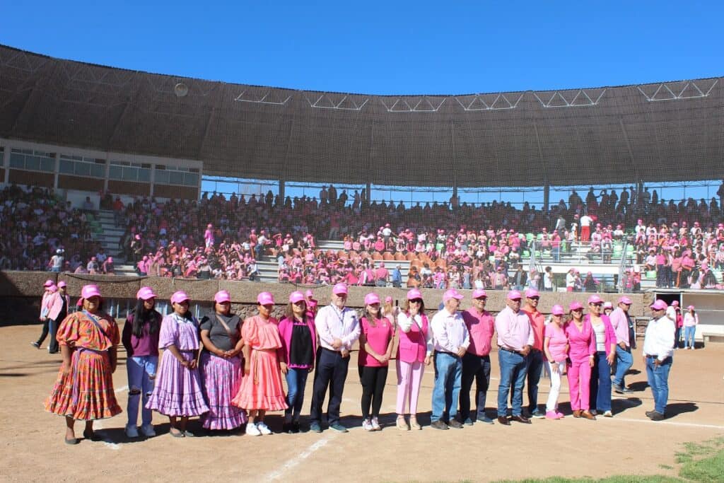 Participan FGE Occidente y CEJUM en el “Gran Lazo Rosa”, evento de concientización contra cáncer de mama