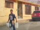 Franelero es señalado por robo de autopartes en el Centro de Chihuahua