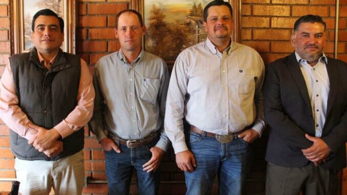 se-reune-fiscal-zona-occidente-con-jefes-de-colonia-menonita-swift-current.jpg Se reúne Fiscal Zona Occidente con jefes de colonia menonita Swift Current