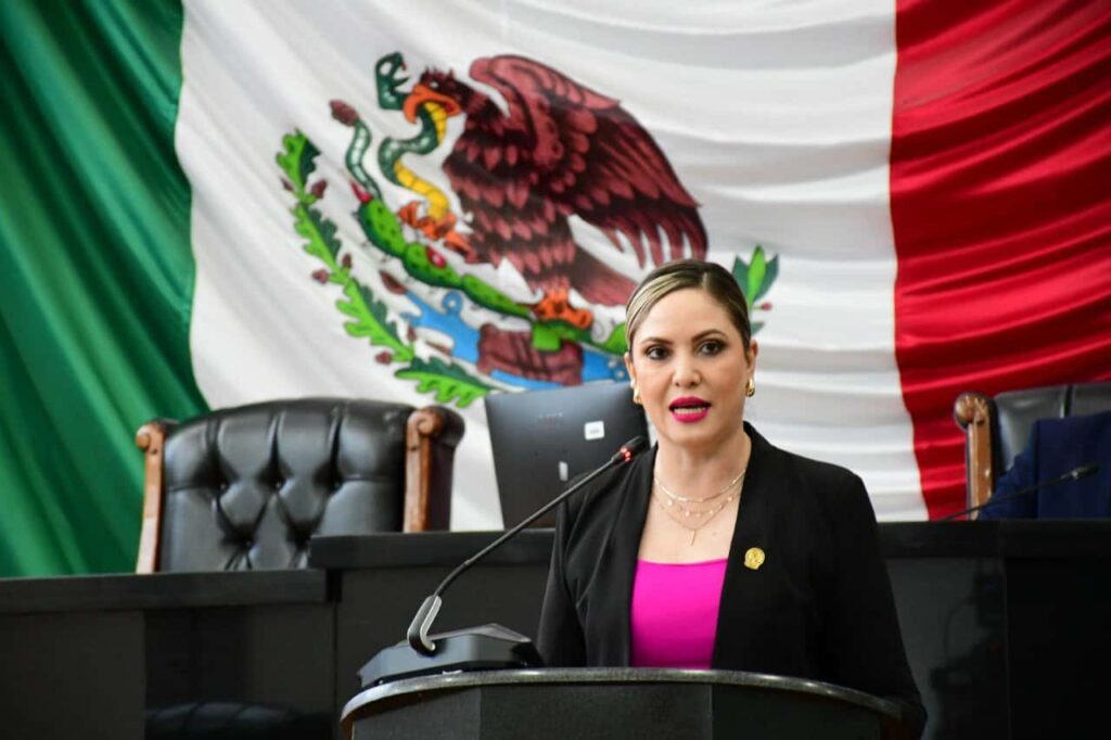 Urge Congreso a Gobierno Federal que transparente contratos y adjudicaciones de medicamentos
