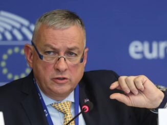 Comisario europeo viaja a México para promover inversiones sostenibles
