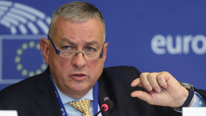 comisario-europeo-viaja-a-mexico-para-promover-inversiones-sostenibles.jpg Comisario europeo viaja a México para promover inversiones sostenibles