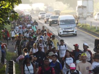 Informe revela las barreras a migrantes para acceder al sistema financiero formal mexicano