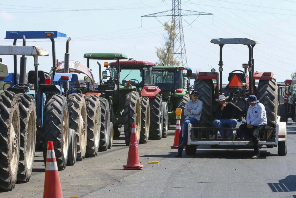 Berdegué reconoce disposición de productores de maíz para alcanzar un acuerdo y levantar bloqueos