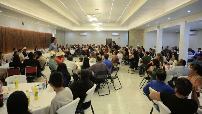 se-reune-marco-bonilla-con-mas-250-lideres-jimenenses-invita-a-no-rendirse-por-chihuahua.jpeg Se reúne Marco Bonilla con más 250 líderes jimenenses; invita a no rendirse por Chihuahua