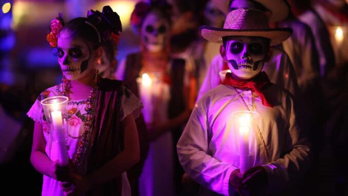 inicia-gobierno-del-estado-festejos-por-la-conmemoracion-del-dia-de-muertos-con-la-exposicion-camino-al-mictlan.jpg Inicia Gobierno del Estado festejos por la Conmemoración del Día de Muertos con la exposición “Camino al Mictlán»