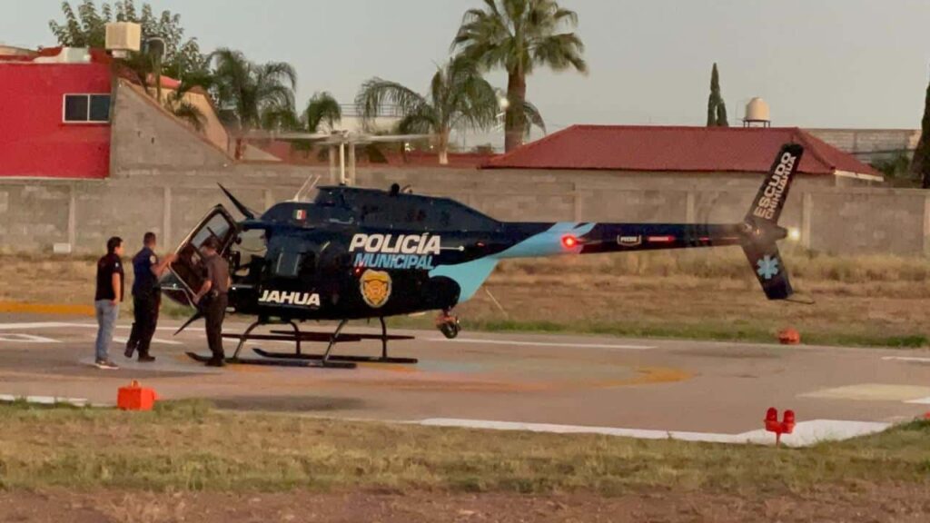 Trasladan por aire a agente herido tras accidente en Majalca