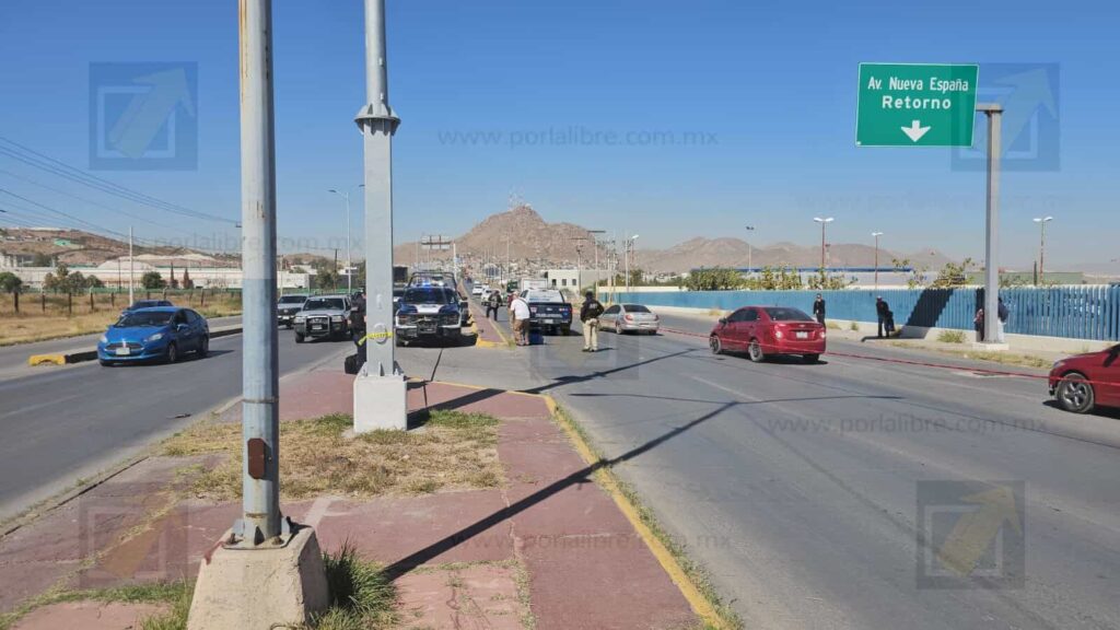 Muere hombre tras ser atropellado por camión repartidor en avenida Pacheco