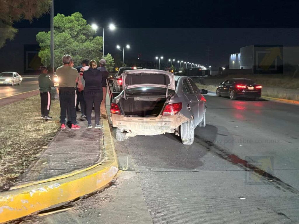 Choque con lesionado en Vialidad Sacramento y Callejón Calera