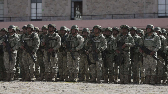 detienen-a-siete-y-decomisan-explosivos-en-michoacan.jpg Detienen a siete y decomisan explosivos en Michoacán
