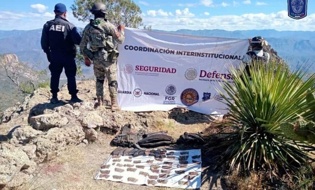 Destruye Célula BOII campamento y aseguran cartuchos y equipo táctico en Moris