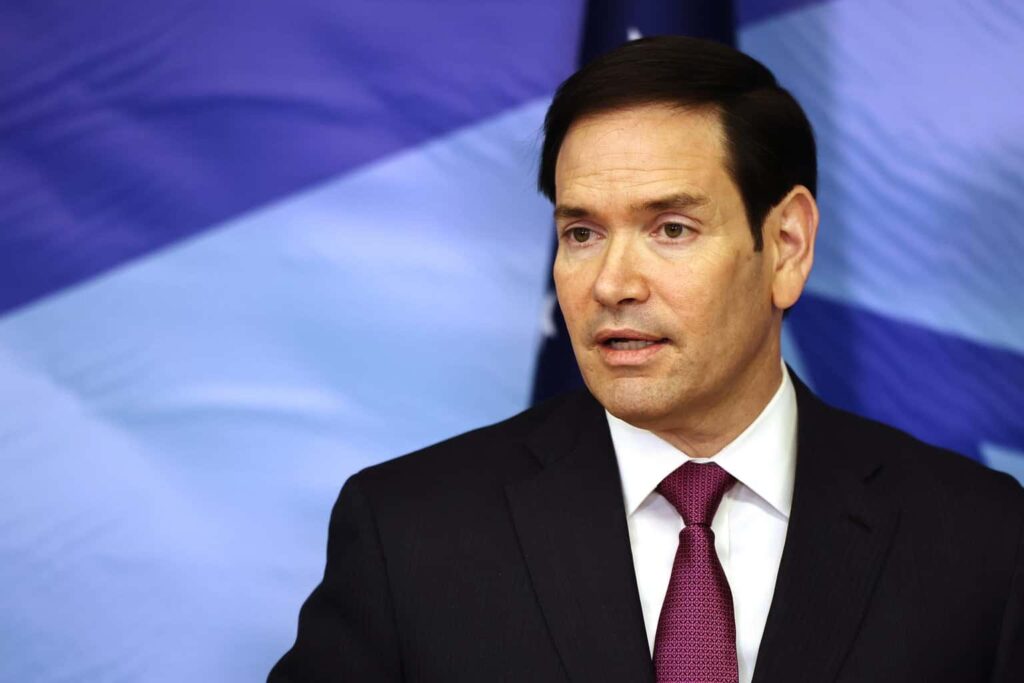 Rubio dice que EE.UU. tiene todo el derecho a operar militarmente en «su hemisferio»