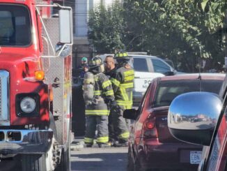 Explosión por flamazo alarma a vecinos de Villas del Real