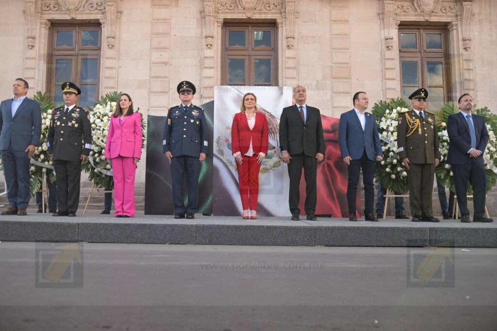 Encabeza Maru Campos desfile conmemorativo por el 115 Aniversario del Inicio de la Revolución Mexicana