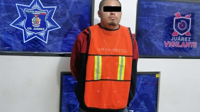 lo-arrestan-por-asaltar-con-violencia-una-tienda-de-conveniencia.jpg Lo arrestan por asaltar con violencia una tienda de conveniencia