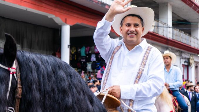 carlos-manzo-uruapan-1-1.jpg