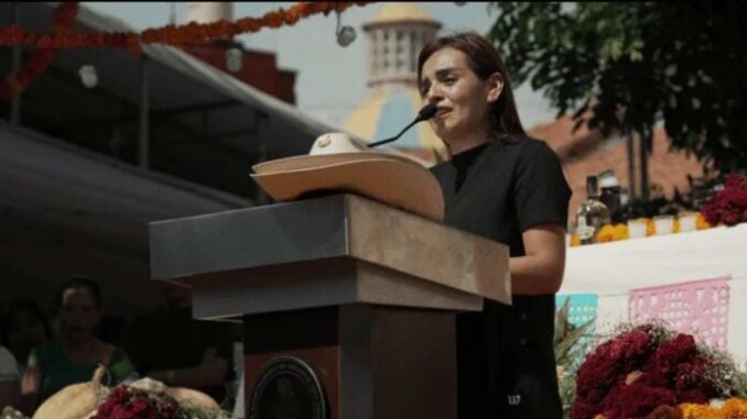 designan-a-grecia-itzel-quiroz-como-alcaldesa-sustituta-de-uruapan-michoacan-696x392.jpg