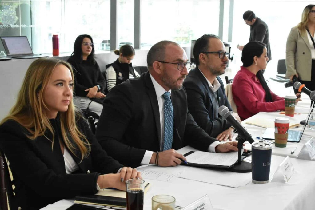 Buscará Salud 80% en abasto de medicinas, comparece Secretario en Congreso