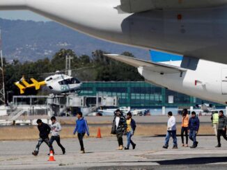 EE.UU. adquiere seis aviones para tener flota propia para deportaciones: The Washington Post