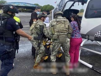 Marina apoya en la atención a heridos tras explosión en Coahuayana, Michoacán