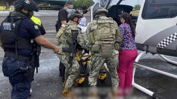 marina-apoya-en-la-atencion-a-heridos-tras-explosion-en-coahuayana-michoacan.jpg Marina apoya en la atención a heridos tras explosión en Coahuayana, Michoacán