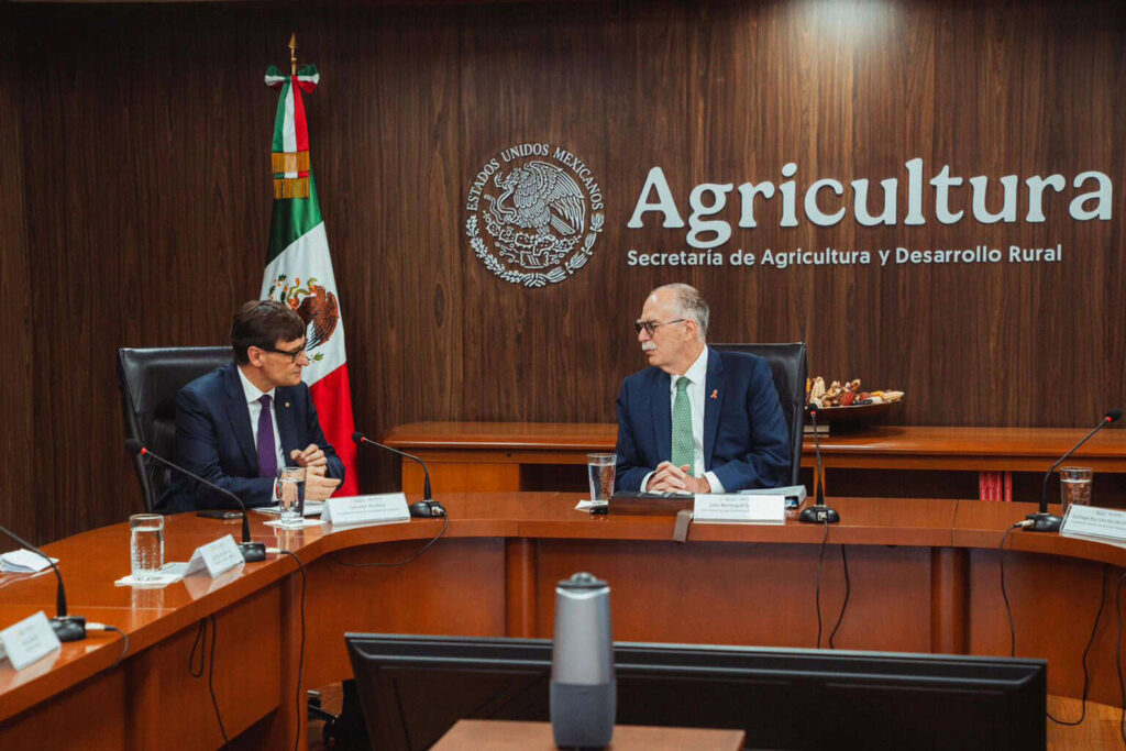 El presidente de Cataluña se reúne con el secretario de Agricultura para tratar peste porcina