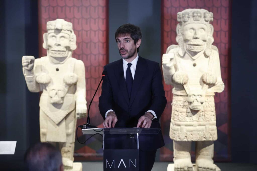 Ministro de Cultura español afirma que no hay que tener miedo a pedir perdón a México por la Conquista