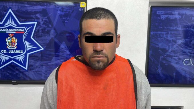amenaza-a-su-esposa-con-una-pistola-lo-detienen.jpg Amenaza a su esposa con una pistola; lo detienen
