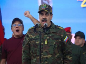 Maduro insiste en su llamado a los militares de Colombia a unirse a Venezuela